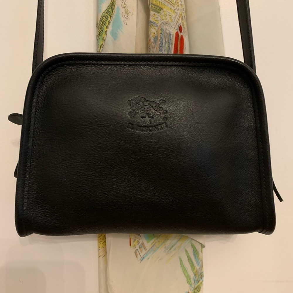 IL Bisonte Women’s Crossbody Bag in Soft Vegetable-Tanned Cowhide Leather